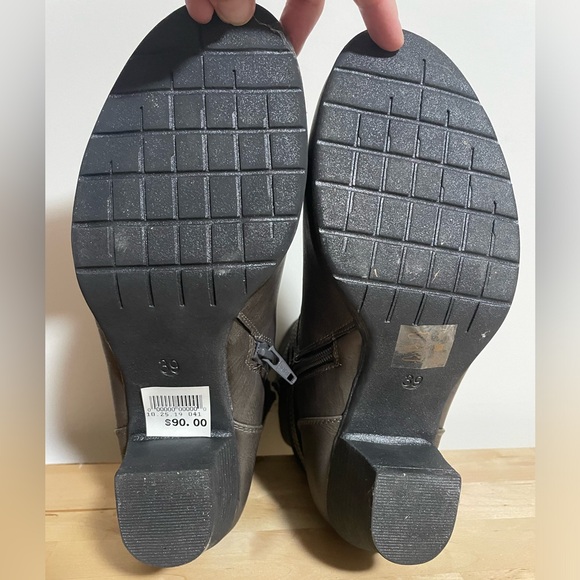 Short grey booties - Picture 5 of 5